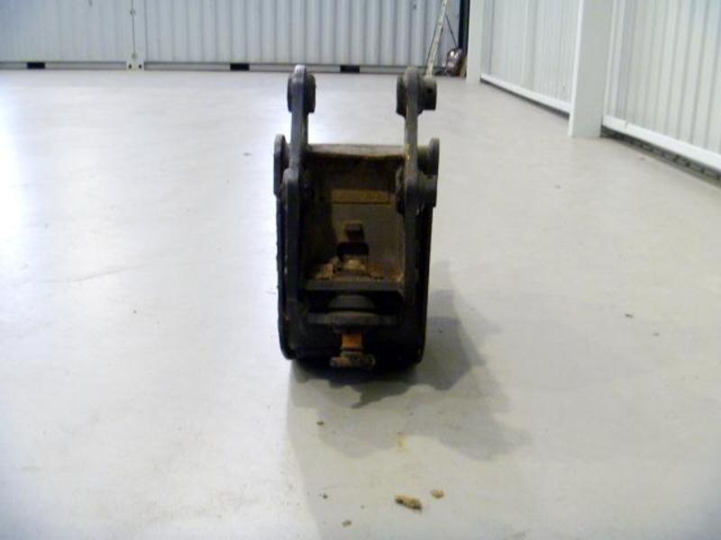 2016 WORKMATE BUCKET & HITCH