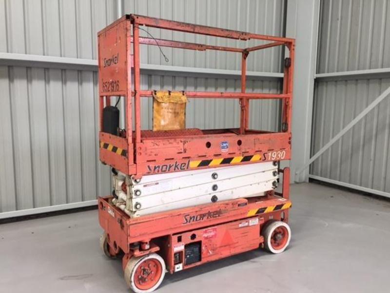 2005 SNORKEL S1930 SCISSOR LIFT