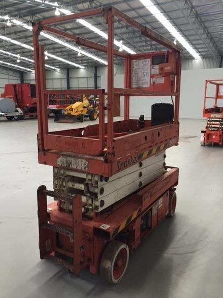 2005 SNORKEL S1930 SCISSOR LIFT
