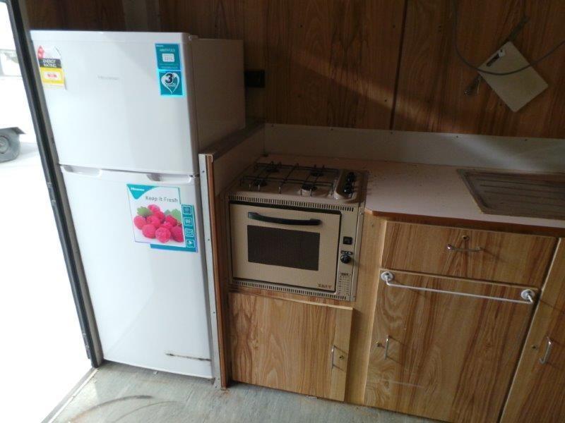 1996 TRAYMARK CARAVAN