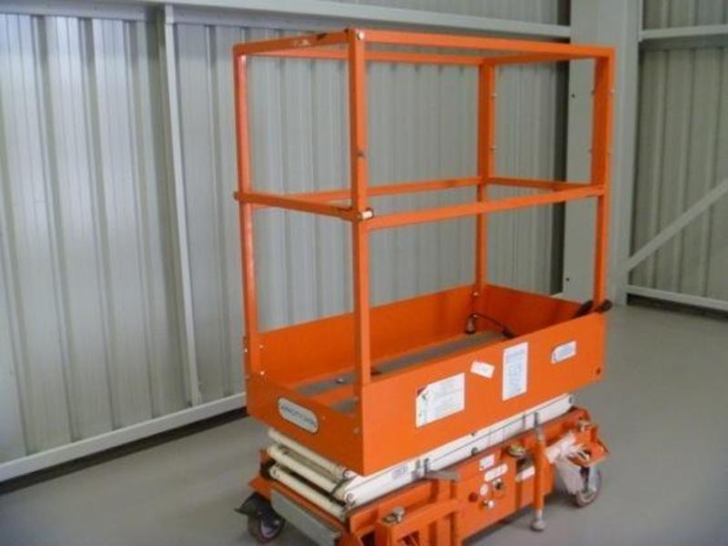 2014 SGS ELECTRIC SCISSOR LIFT