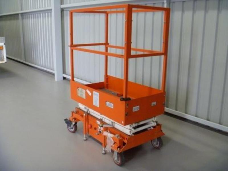 2014 SGS ELECTRIC SCISSOR LIFT