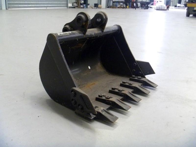 2016 WORKMATE BUCKET
