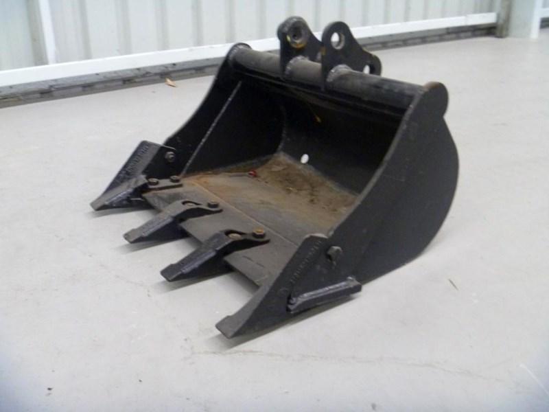 2016 WORKMATE BUCKET