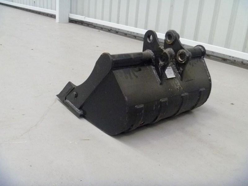 2016 WORKMATE BUCKET