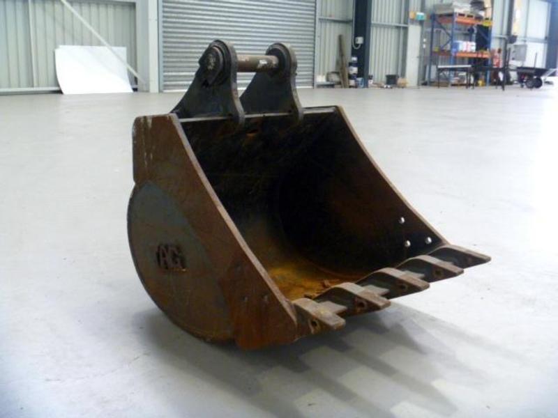 2016 WORKMATE BUCKET