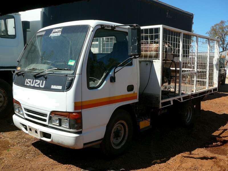 1996 ISUZU NKR