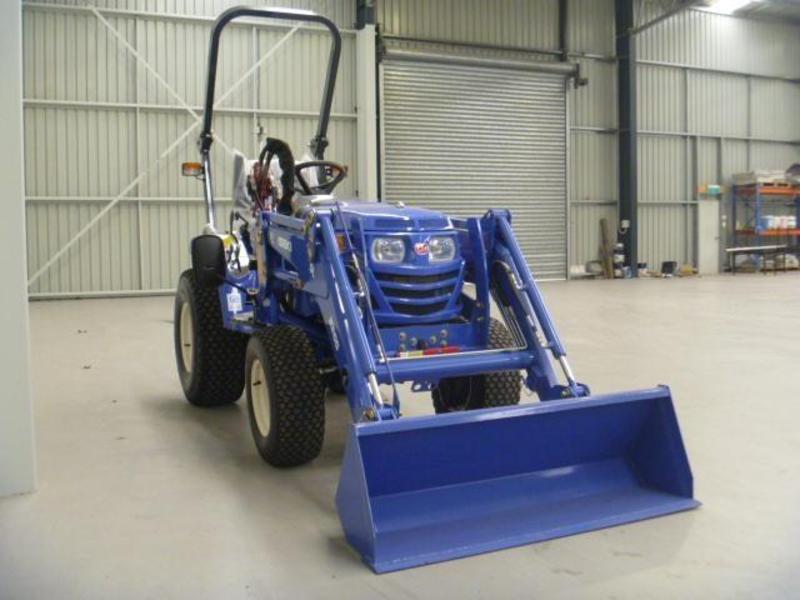 ISEKI TM3265 TRACTOR