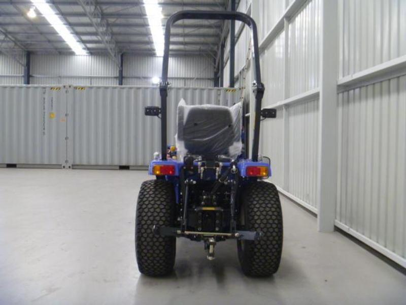 ISEKI TM3265 TRACTOR