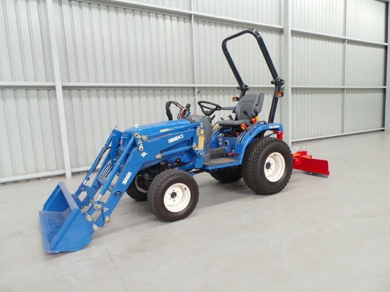 2015 ISEKI TM3265 TRACTOR LOADER AND GRADER PACKAGE
