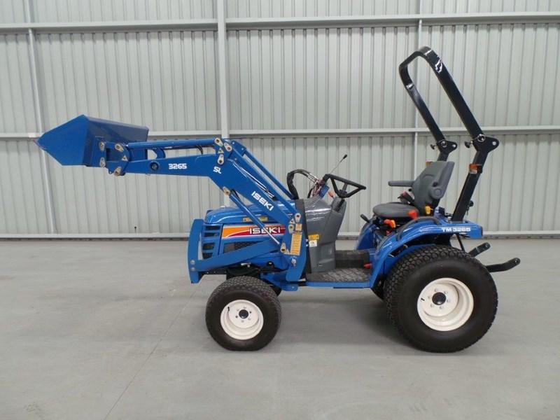 2015 ISEKI TM3265 TRACTOR LOADER AND GRADER PACKAGE