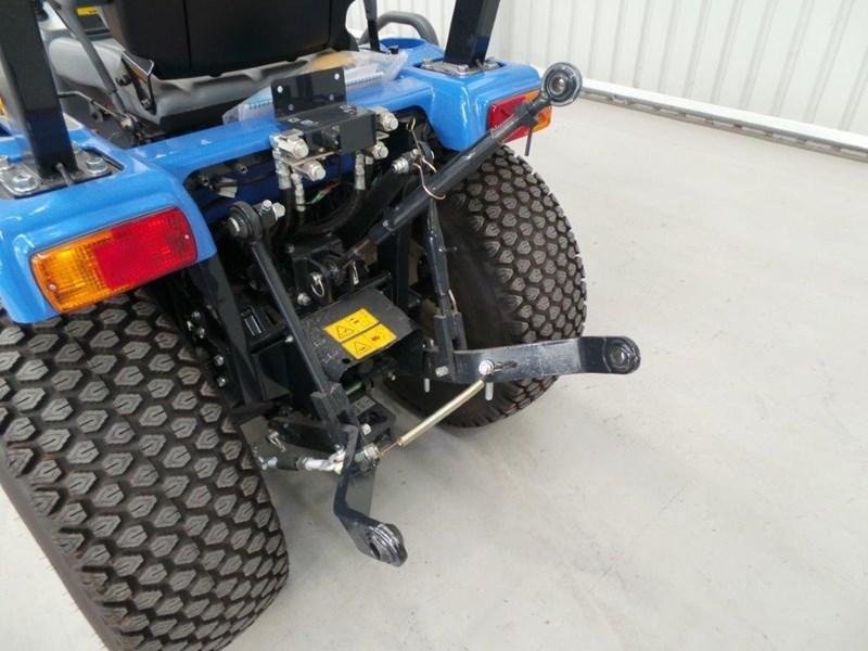 2015 ISEKI TM3265 TRACTOR LOADER AND GRADER PACKAGE