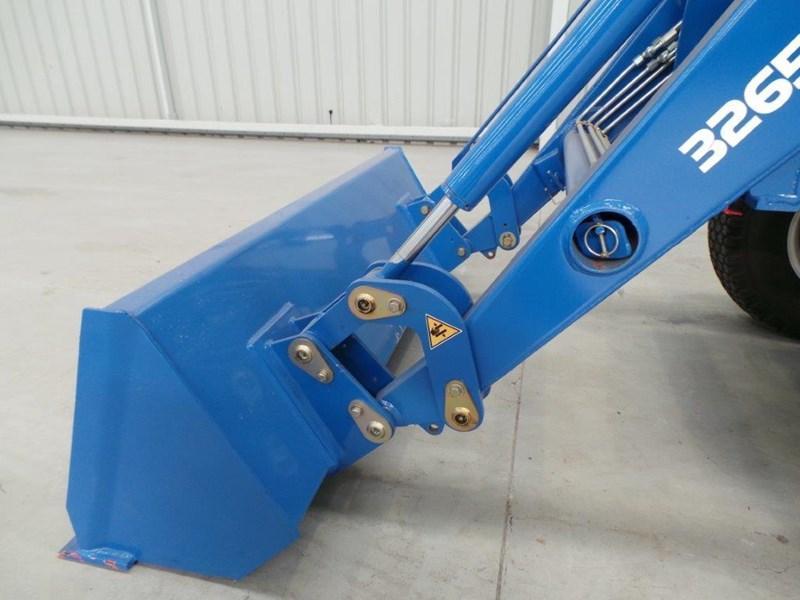 2015 ISEKI TM3265 TRACTOR LOADER AND GRADER PACKAGE