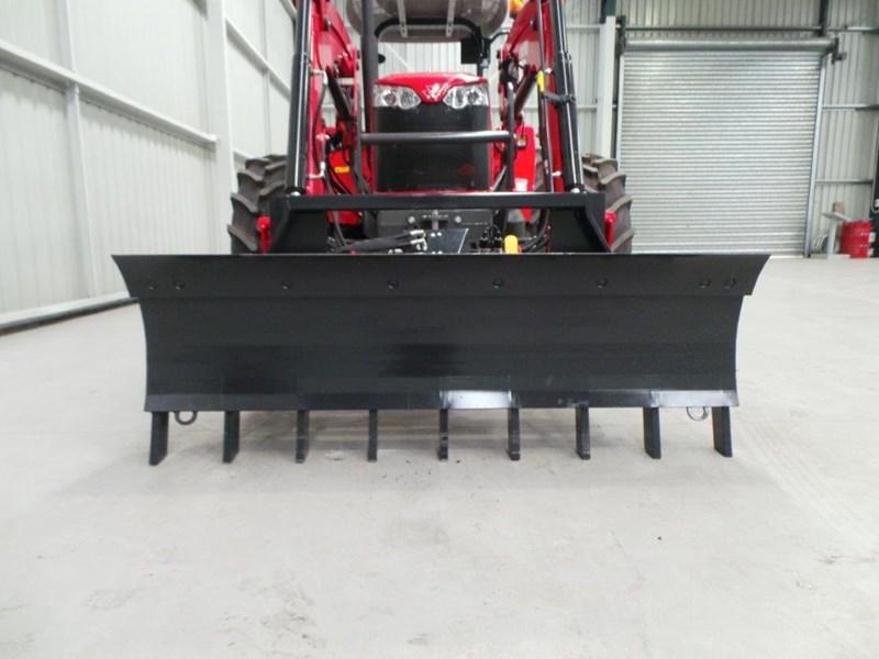 2015 BURDER REVERSIBLE ROOT RAKE & FRONT BLADE