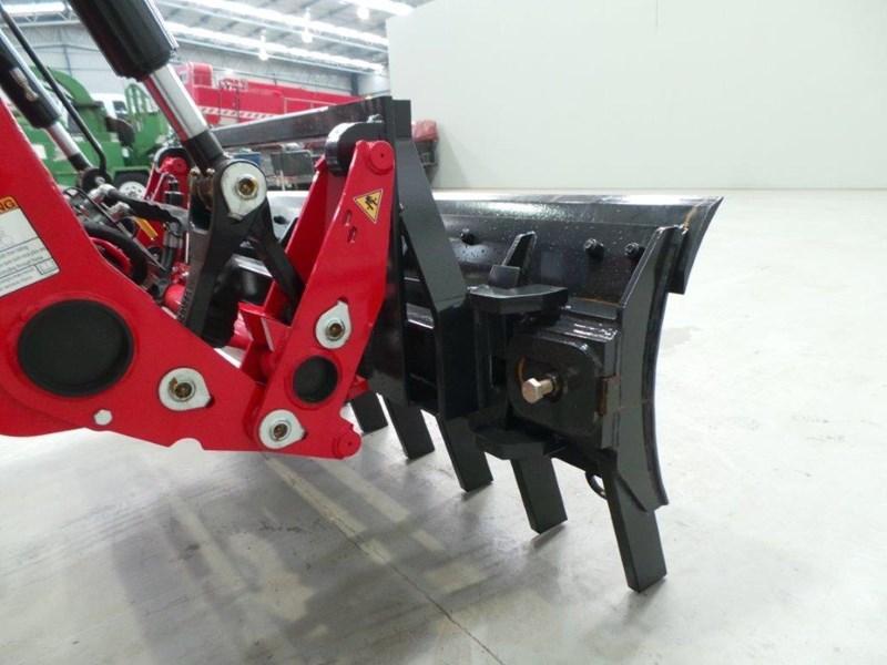 2015 BURDER REVERSIBLE ROOT RAKE & FRONT BLADE
