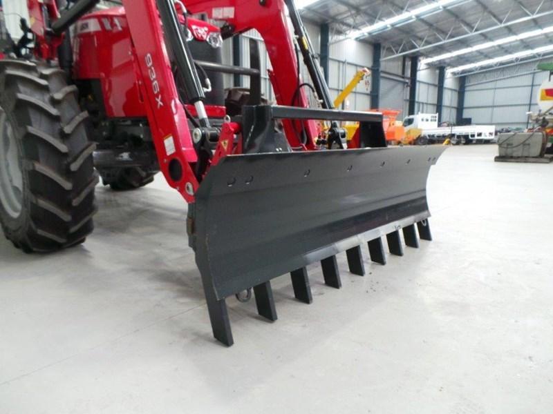 2015 BURDER REVERSIBLE ROOT RAKE & FRONT BLADE