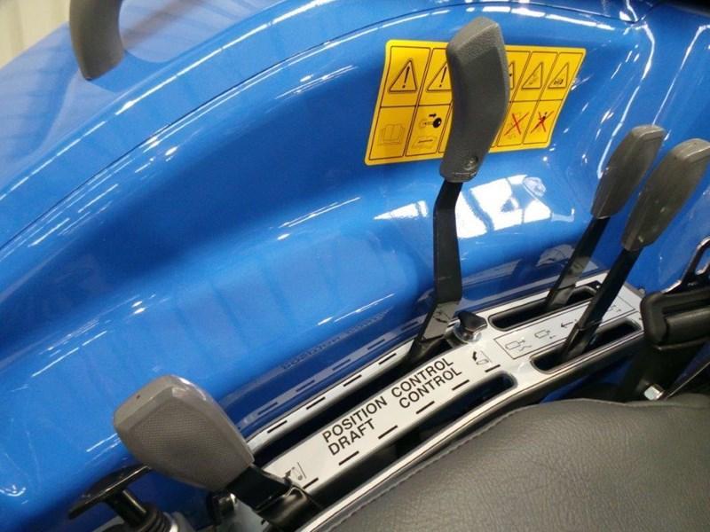 ISEKI TG5570 TRACTOR WITH ROPS