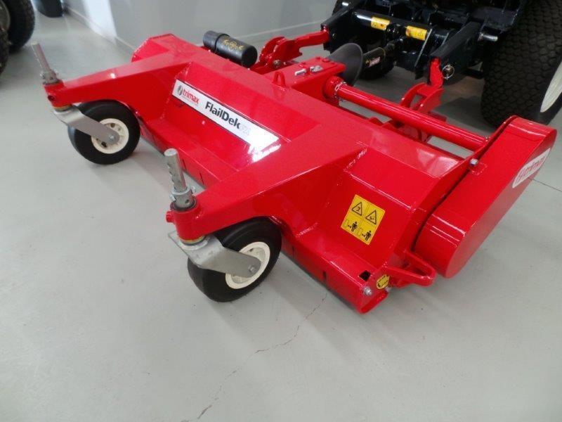 TRIMAX FX155 OUT FRONT FLAIL DECK