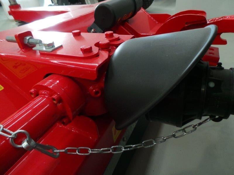 TRIMAX FX155 OUT FRONT FLAIL DECK