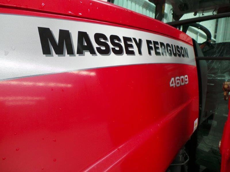 2015 MASSEY FERGUSON 4609.4C CAB TRACTOR