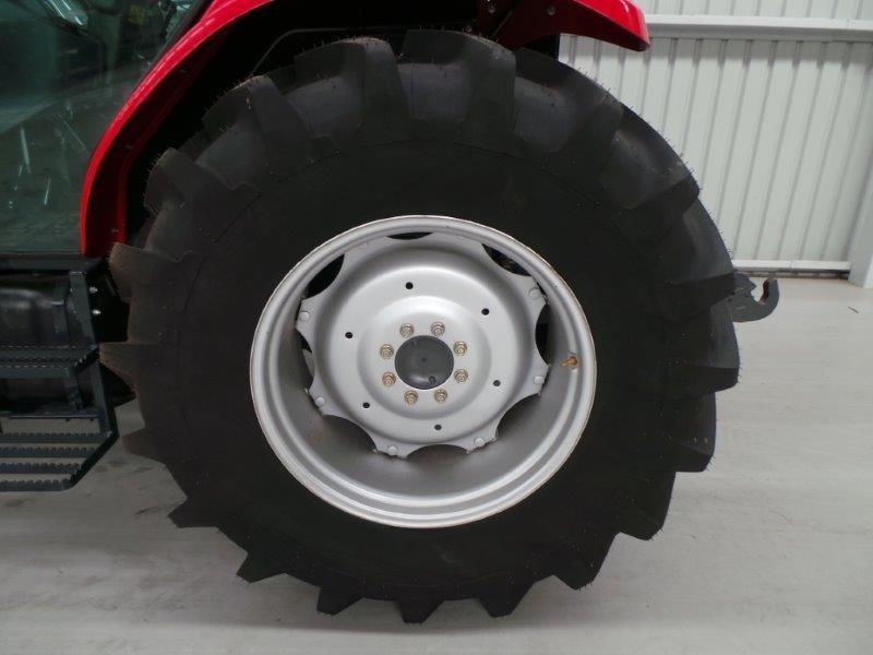 2015 MASSEY FERGUSON 4609.4C CAB TRACTOR