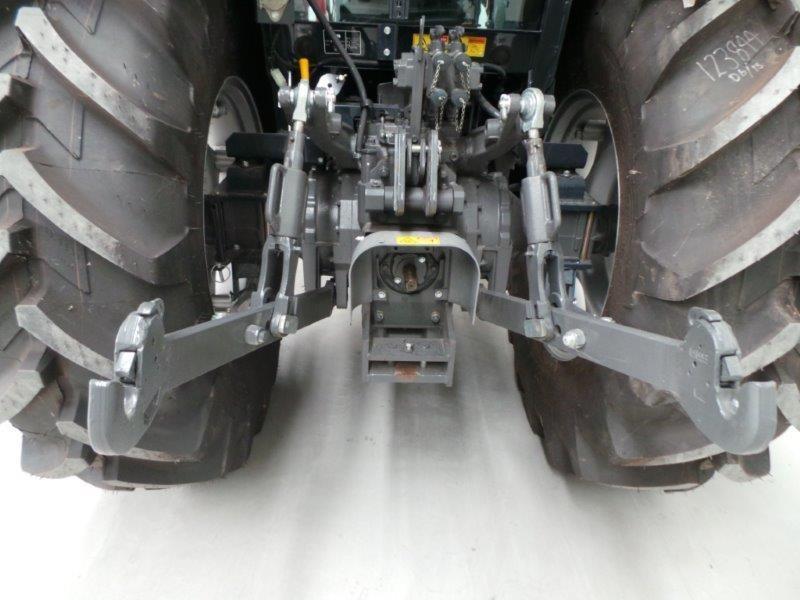 2015 MASSEY FERGUSON 4609.4C CAB TRACTOR