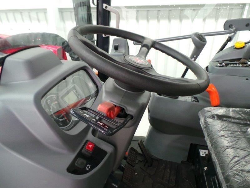 2015 MASSEY FERGUSON 4609.4C CAB TRACTOR
