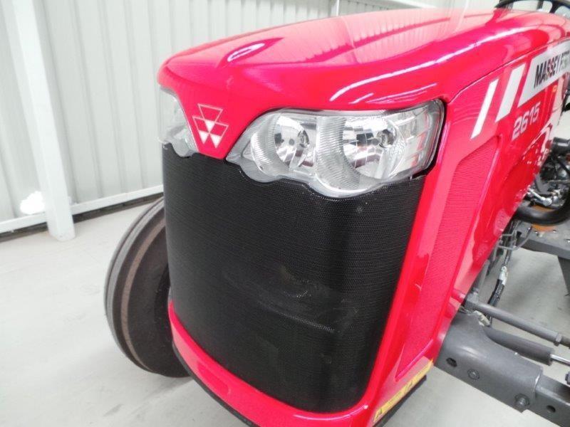 MASSEY FERGUSON 2615 2WD ROPS TRACTOR