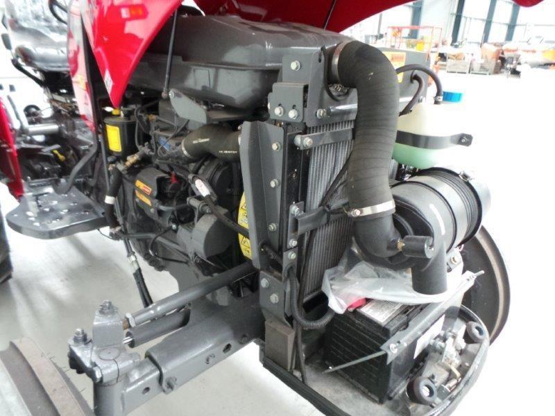 MASSEY FERGUSON 2615 2WD ROPS TRACTOR