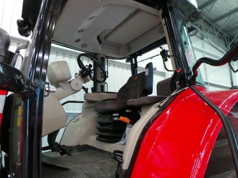 2015 MASSEY FERGUSON 6613 EFD6 CAB TRACTOR