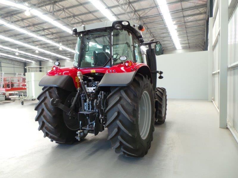 2015 MASSEY FERGUSON 6613 EFD6 CAB TRACTOR