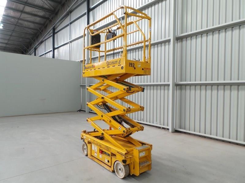2007 HAULOTTE OPTIMUM 8 NARROW SCISSOR LIFT