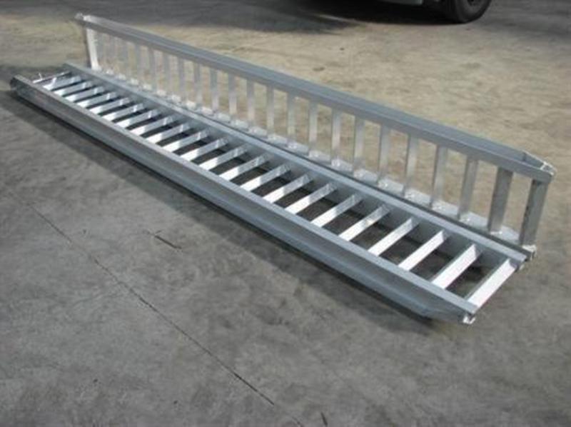 2017 WORKMATE 4 TON ALLOY LOADING RAMPS
