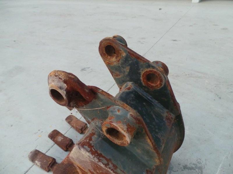 2017 WORKMATE 220MM BUCKET