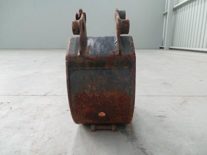 2017 WORKMATE 220MM BUCKET