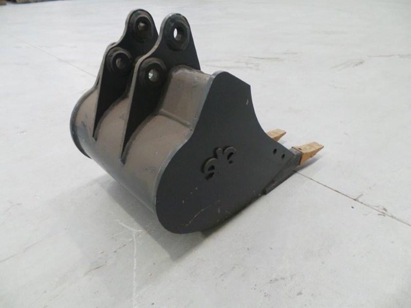 2017 WORKMATE 450MM BUCKET
