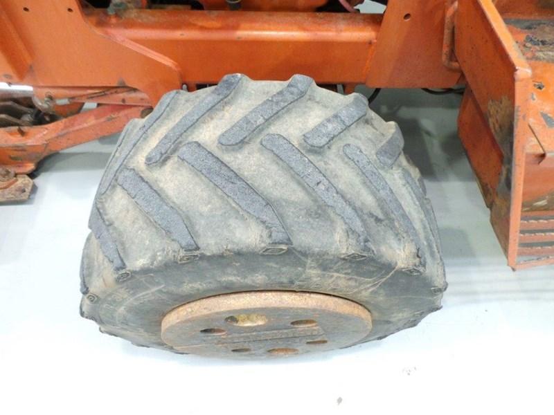1998 DITCH WITCH 5110DD RIDE ON TRENCHER