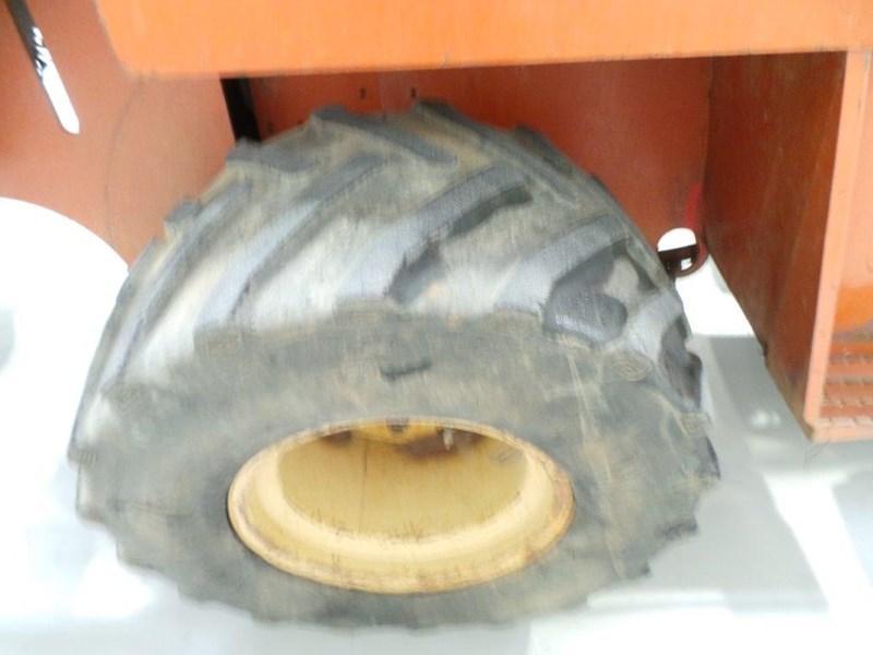 1998 DITCH WITCH 5110DD RIDE ON TRENCHER