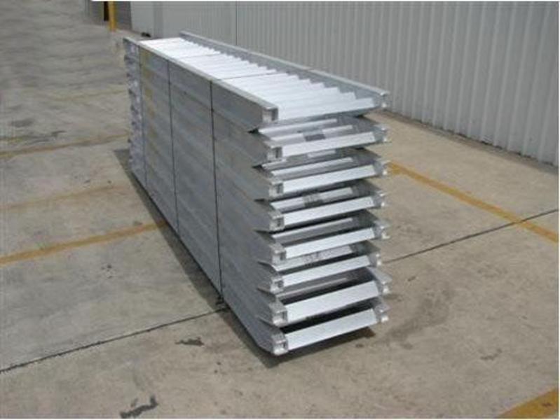 2017 WORKMATE 8 TON ALLOY LOADING RAMPS