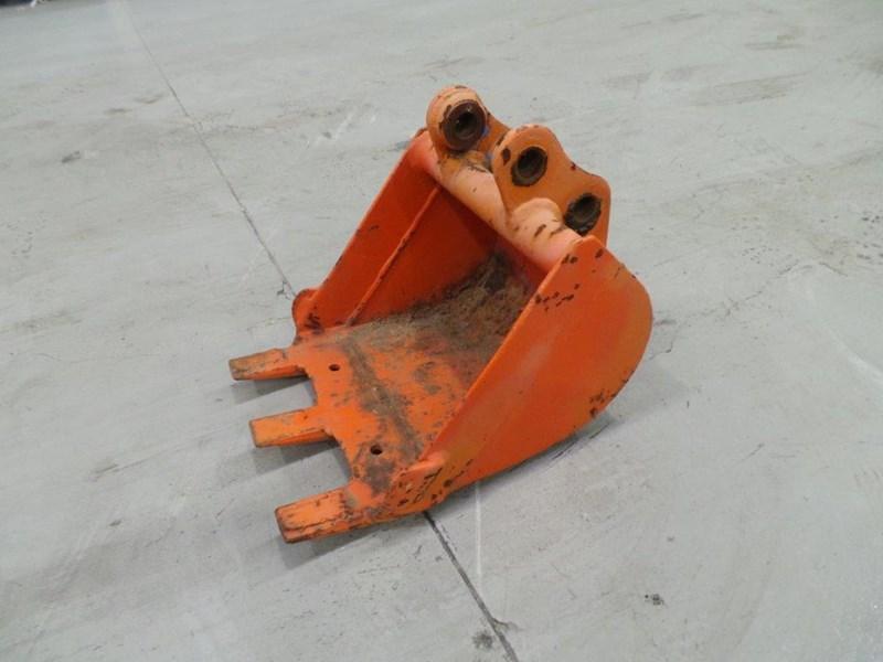 2017 WORKMATE 320MM BUCKET