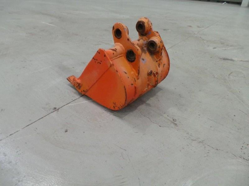 2017 WORKMATE 320MM BUCKET