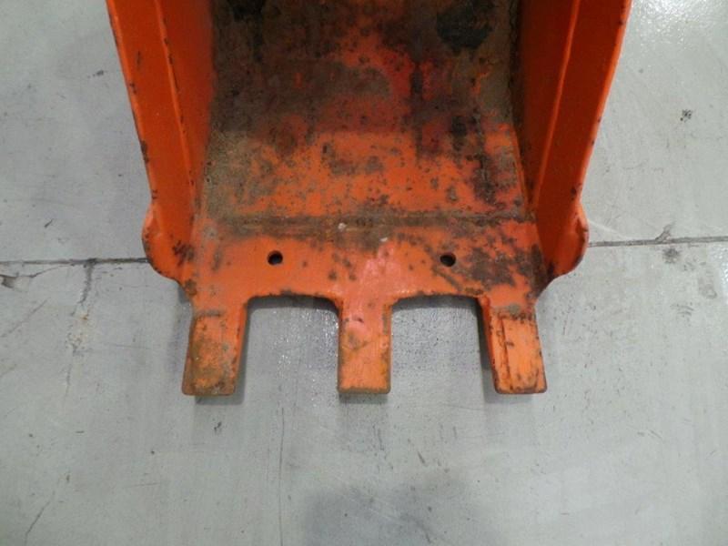 2017 WORKMATE 320MM BUCKET