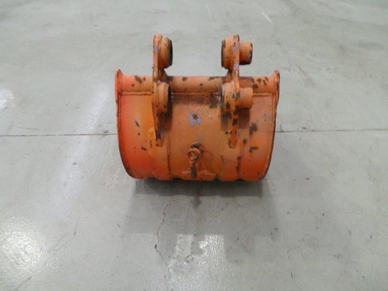 2017 WORKMATE 320MM BUCKET