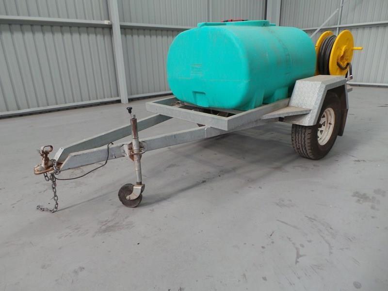 2009 WORKMATE 1000L WATER TRAILER