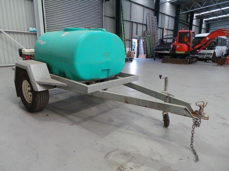 2009 WORKMATE 1000L WATER TRAILER