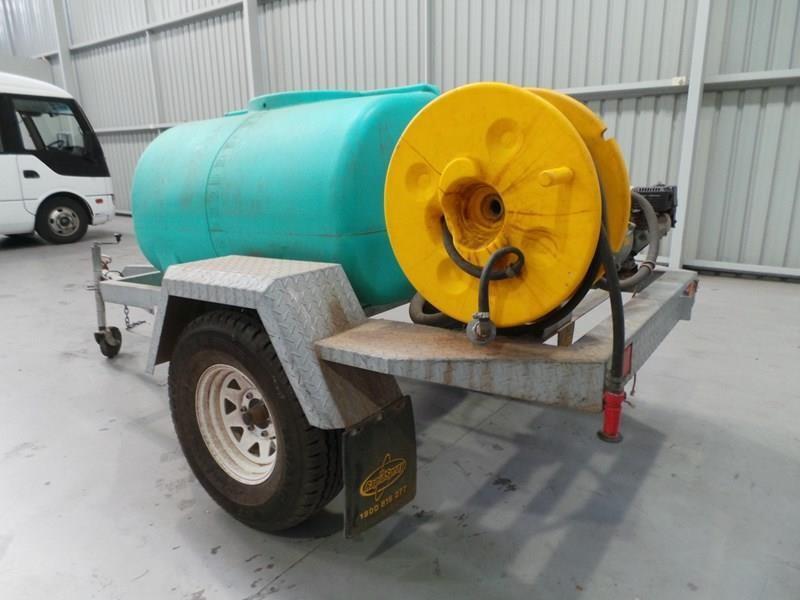2009 WORKMATE 1000L WATER TRAILER