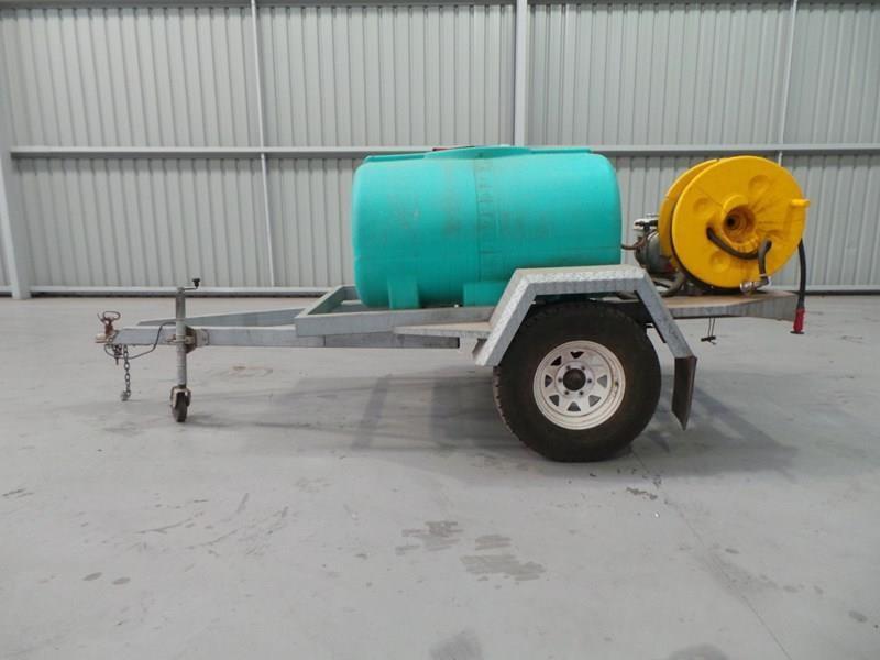 2009 WORKMATE 1000L WATER TRAILER