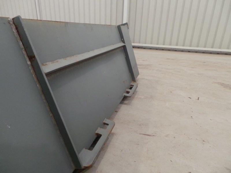 2017 WORKMATE SKID STEER 1980MM BUCKET