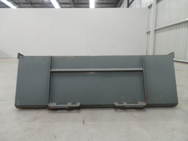 2017 WORKMATE SKID STEER 1980MM BUCKET