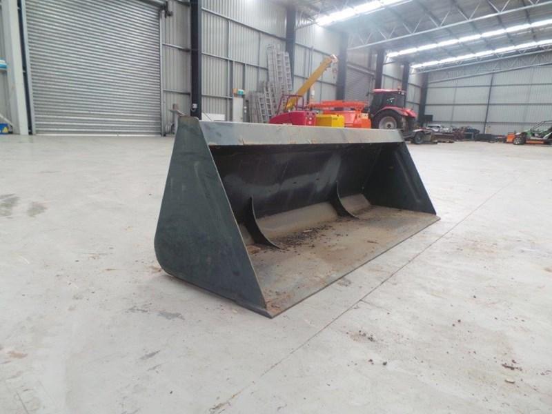 2017 WORKMATE 1860MM GP BUCKET